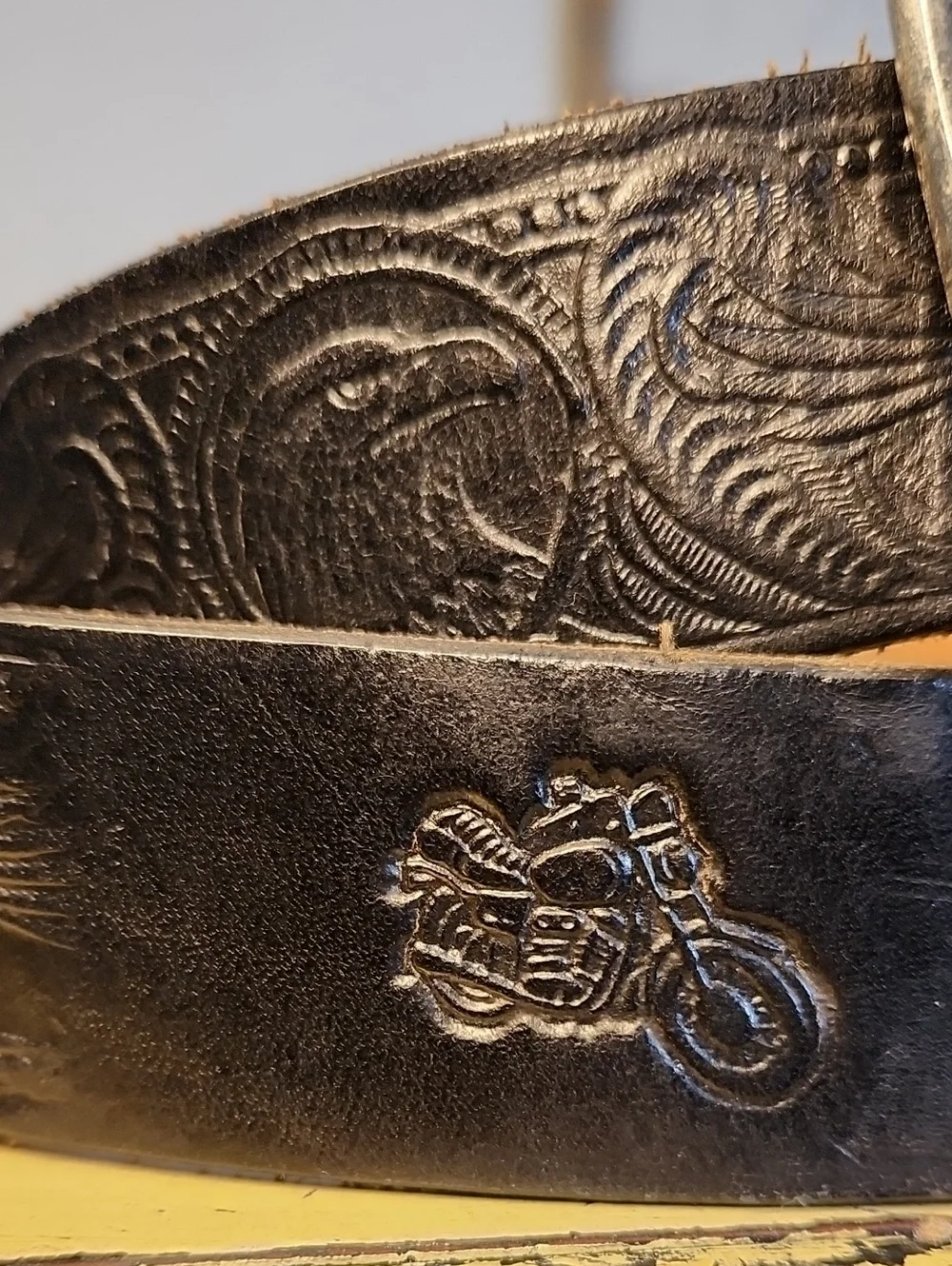 Vintage Harley Davidson Black Tooled Leather Biker Belt Sz 44 HD